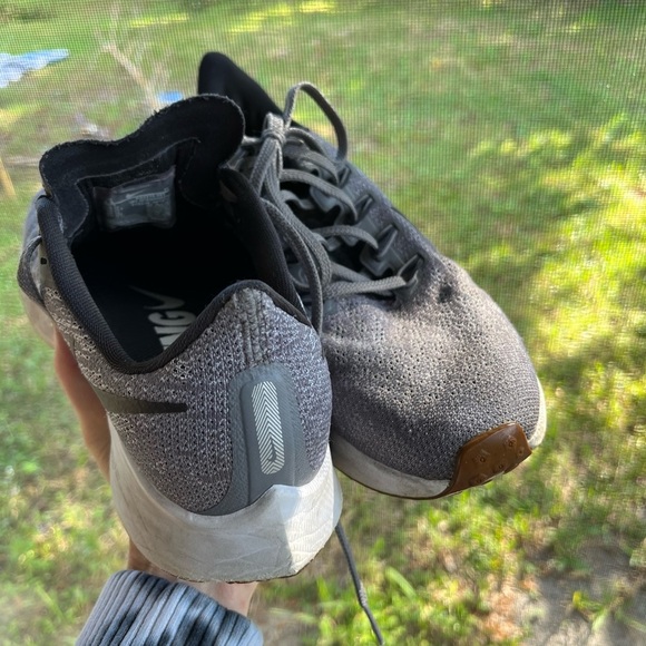 Wmns Air Zoom Pegasus 36 'Gunsmoke' - Picture 10 of 12